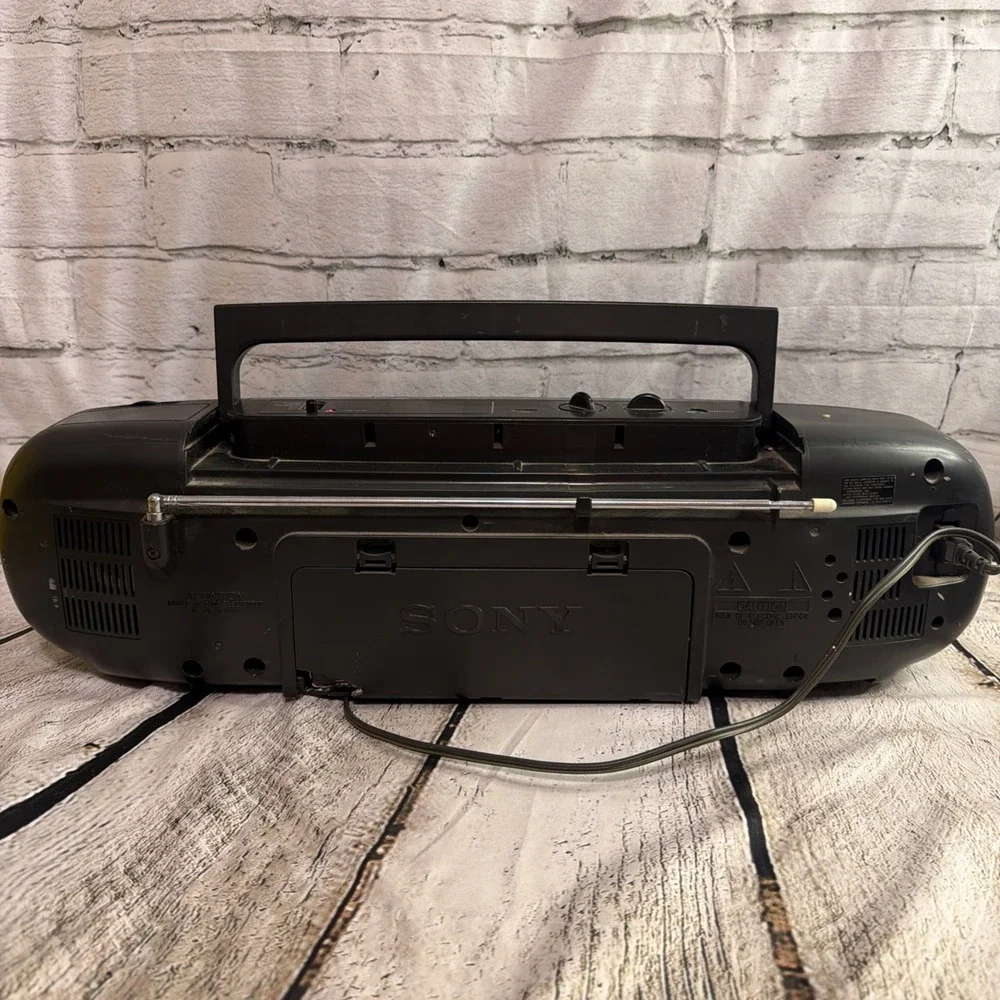 Sony Radio Cassette-Corder CFS-W318 Boom Box Vintage Blaster Working